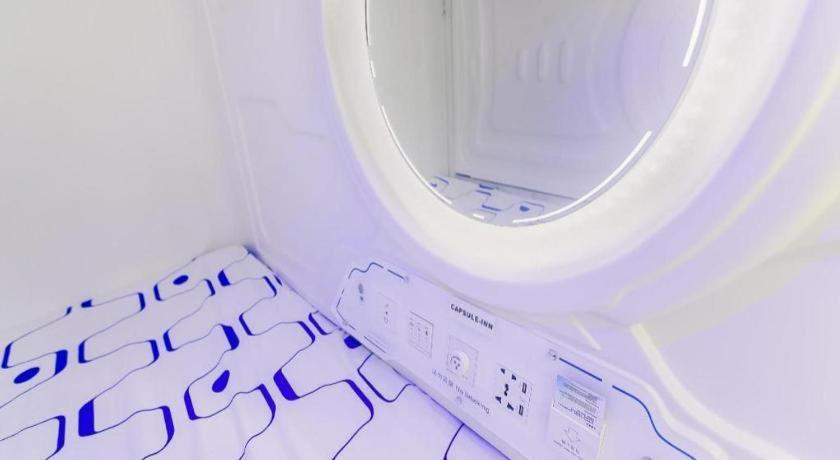 Spot On 89726 Capsule Inn Кота-Кинабалу Экстерьер фото
